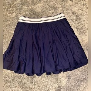 Vineyard Vines Navy Blue Skirt with White Trim Built in Shorts